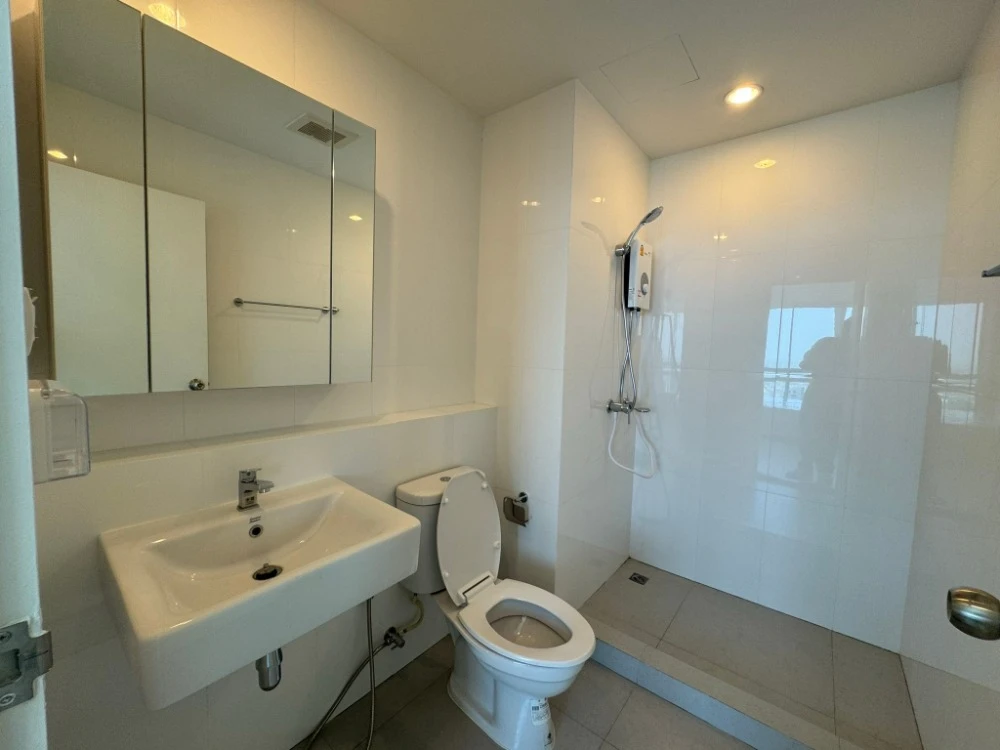 For rent: The Prodigy Phetkasem 62, 29th floor, spacious room, comfortable living, fully furnished, hurry and reserve now.