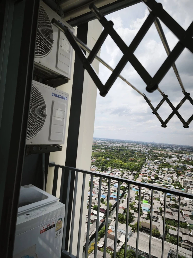 For rent: The Prodigy Phetkasem 62, high floor unit, comfortable living space, fully furnished. Book now!