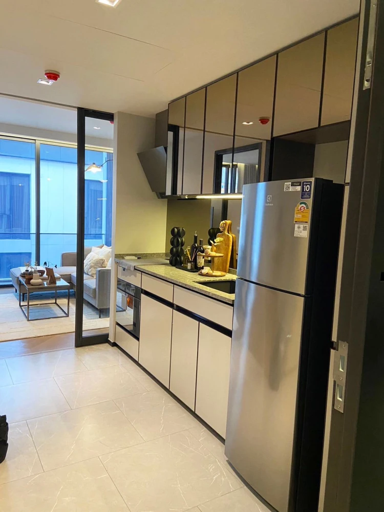 For rent: The Reserve 61 Hideaway, 7th floor, beautiful view, luxuriously decorated, comfortable to live in. If you don't reserve, you'll miss out!