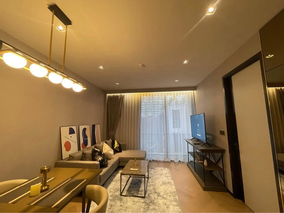 For rent or sale: The Reserve 61 Hideaway, 7th floor, nice room, fully furnished, hurry and book now.