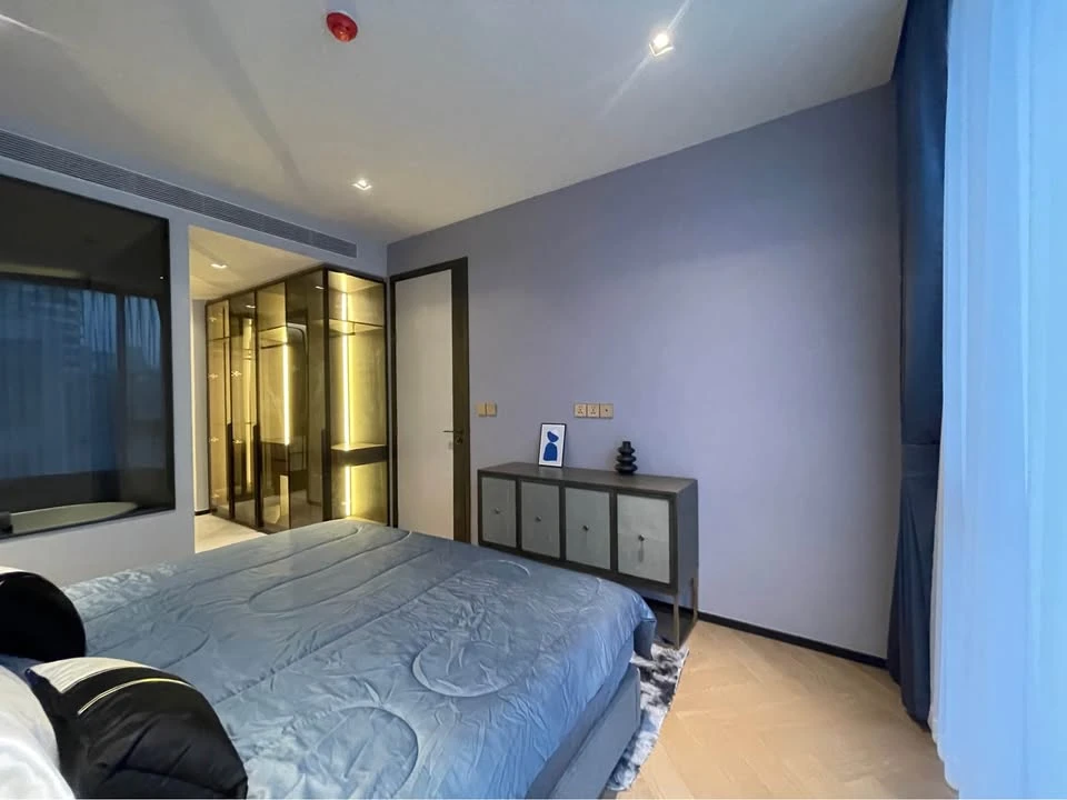 For rent or sale: The Reserve 61 Hideaway, 7th floor, nice room, fully furnished, hurry and book now.