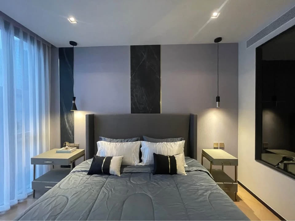 For rent or sale: The Reserve 61 Hideaway, 7th floor, nice room, fully furnished, hurry and book now.