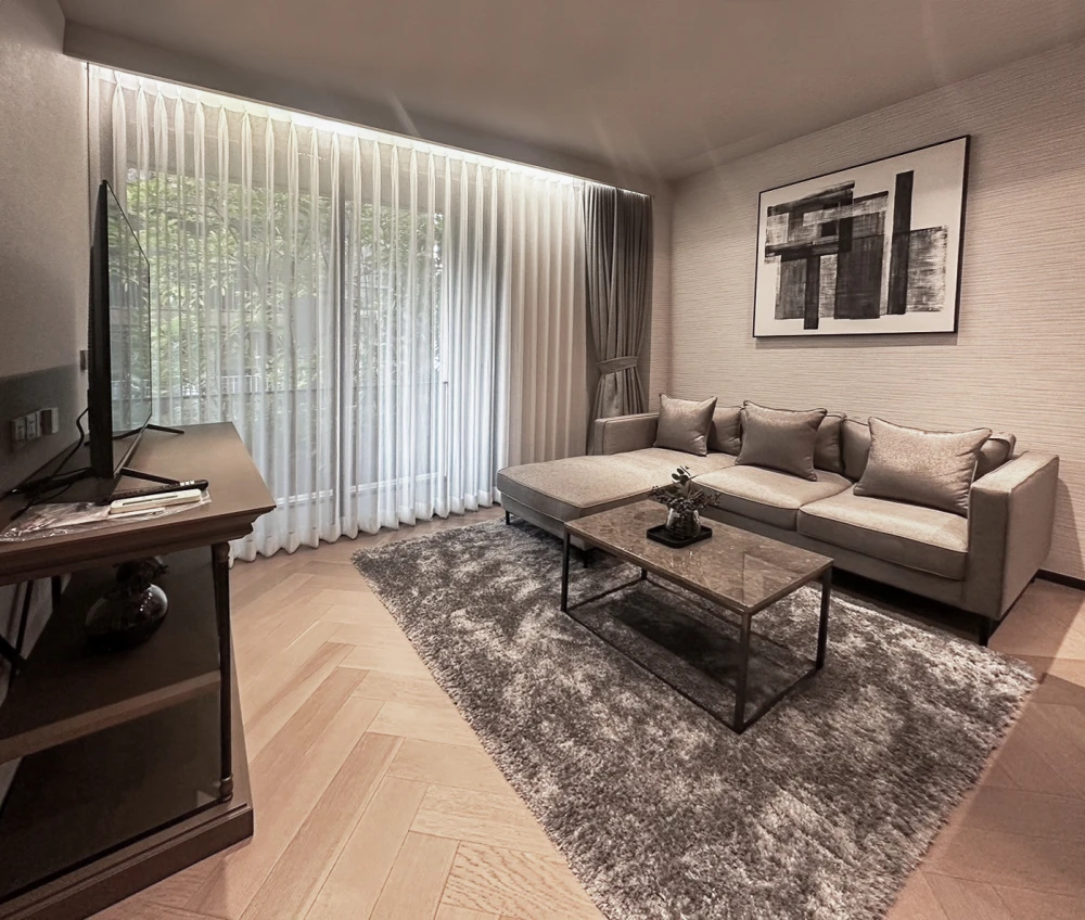 For rent: The Reserve 61 Hideaway, beautifully decorated room, complete facilities, book now, don't miss out.