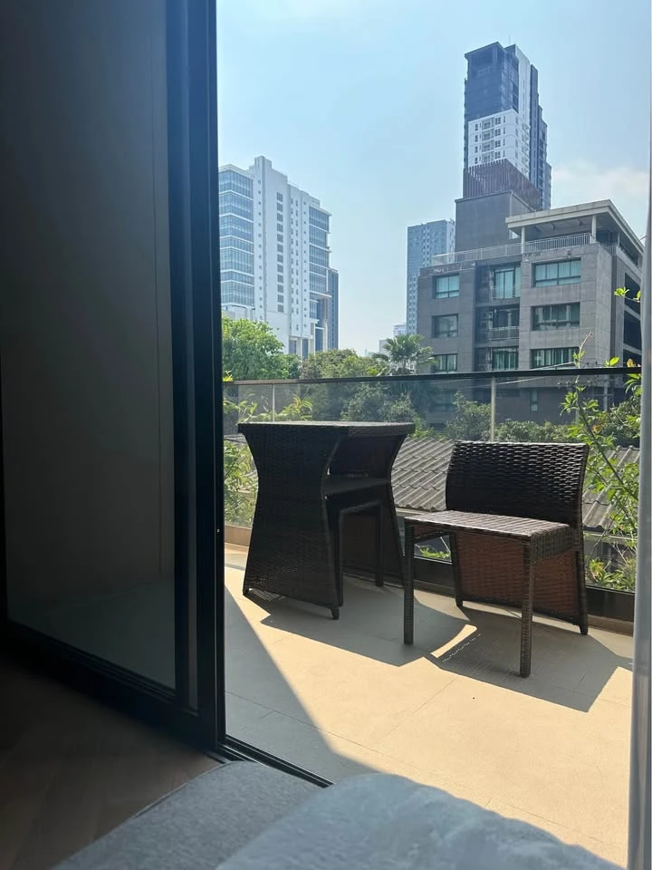 For rent: The Reserve 61 Hideaway, very large room with a long balcony along the width of the room, giving a 5-star resort-like hideaway atmosphere.