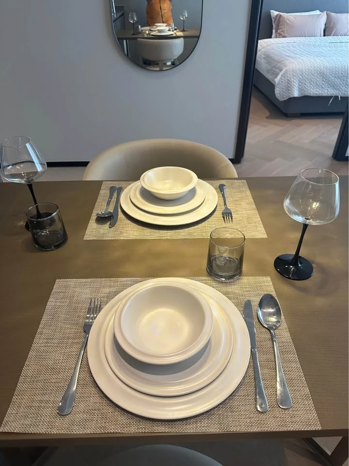 For rent: The Reserve 61 Hideaway, very large room with a long balcony along the width of the room, giving a 5-star resort-like hideaway atmosphere.
