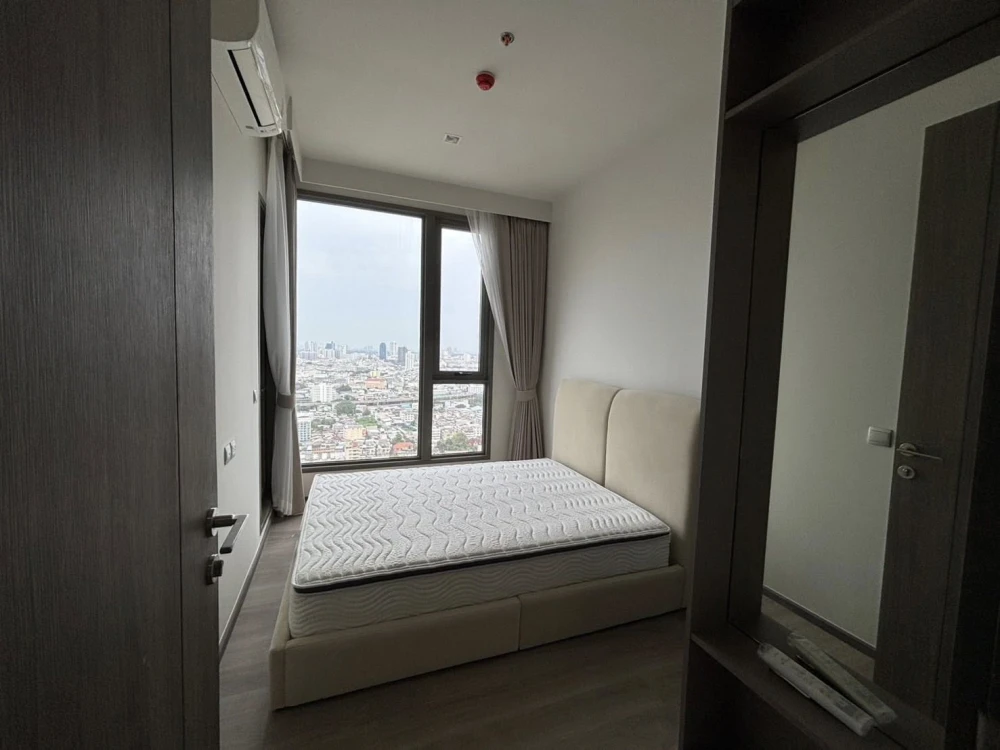 For rent: The Rhythm Charoenkrung Pavillion, high floor room, spacious and comfortable, suitable for a family, hurry and book now+++