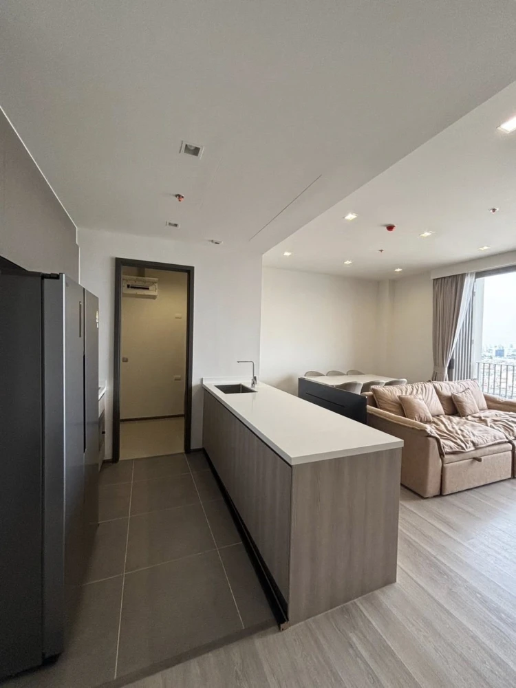 For rent: The Rhythm Charoenkrung Pavillion, high floor room, spacious and comfortable, suitable for a family, hurry and book now+++