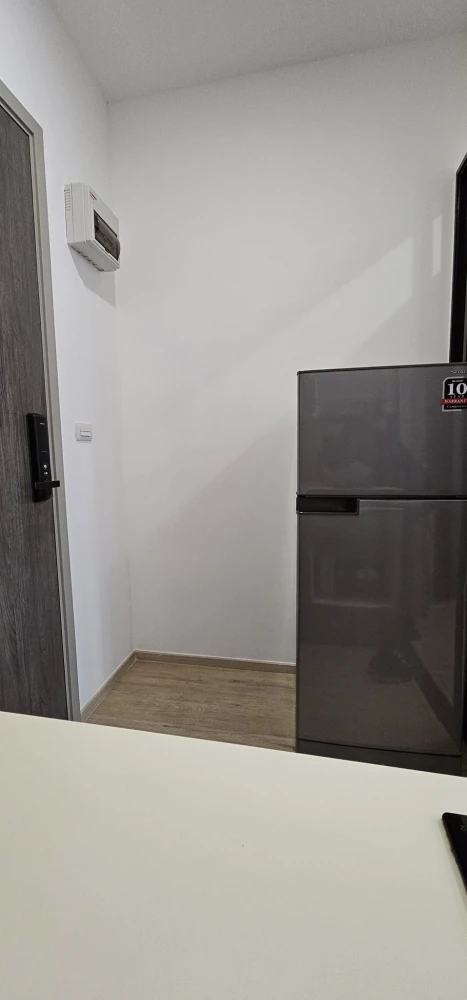 For rent: The Rich Rama 9-Srinakarin, 14th floor room, complete with electrical appliances and furniture. This type must be reserved.
