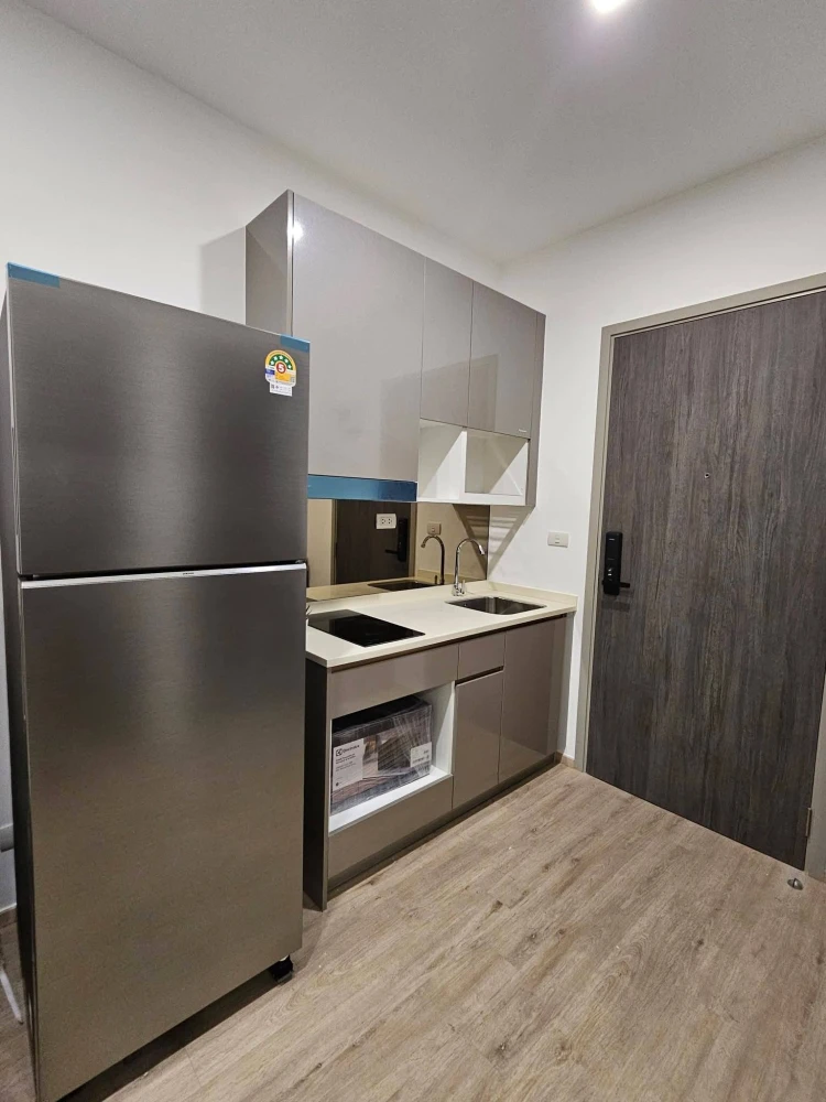 For rent: The Rich Rama 9-Srinakarin, a beautifully designed apartment fully furnished with appliances for comfortable living.
