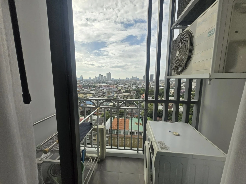 For rent: The Rich Sathorn–Taksin, high floor unit, spacious and comfortable. Book now!+++