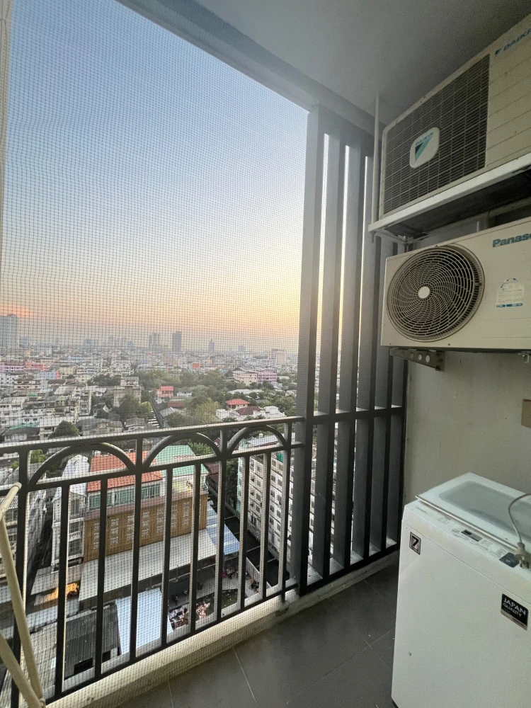 For rent: The Rich Sathorn–Taksin, a lovely unit on the 12th floor, fully furnished. Don't miss out!