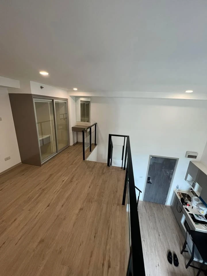 For rent: The Rich Rama 9-Srinakarin, corner room, large windows on 2 sides, 26th floor, beautiful view, hurry and reserve before you miss out.