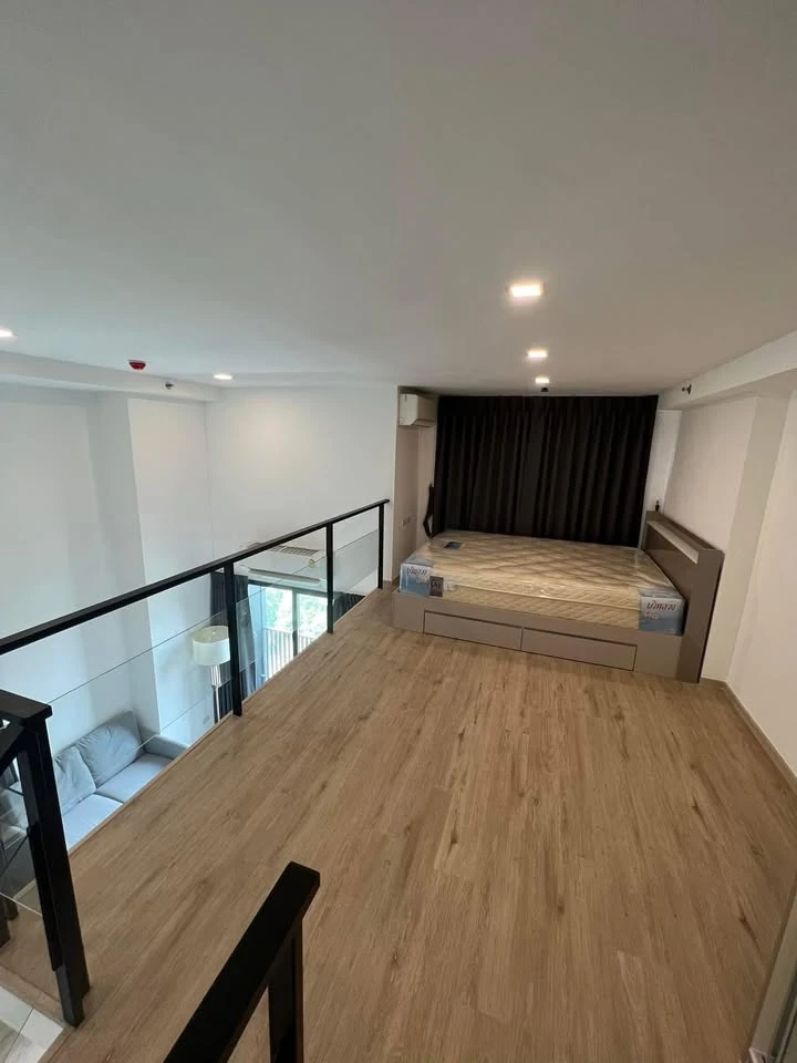 For rent: The Rich Rama 9-Srinakarin, corner room, large windows on 2 sides, 26th floor, beautiful view, hurry and reserve before you miss out.