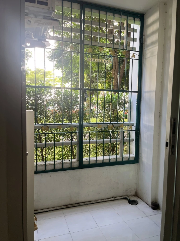 For rent: The Rise B, spacious room with plenty of usable space, comes with complete amenities, beautiful garden view, reserve now!