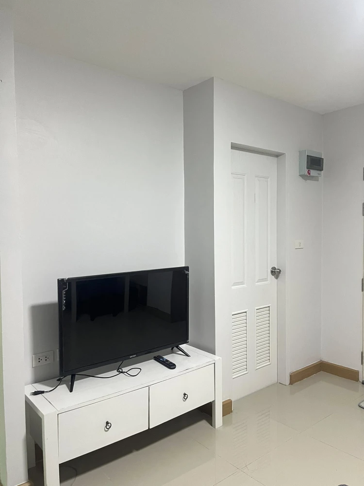 For rent: The Rise B, spacious room with plenty of usable space, comes with complete amenities, beautiful garden view, reserve now!