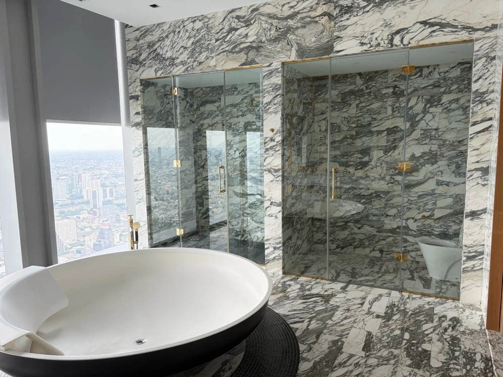 For rent: The Ritz-Carlton Mahanakorn Residences Bangkok. Fully furnished and ready to move in. Book now!