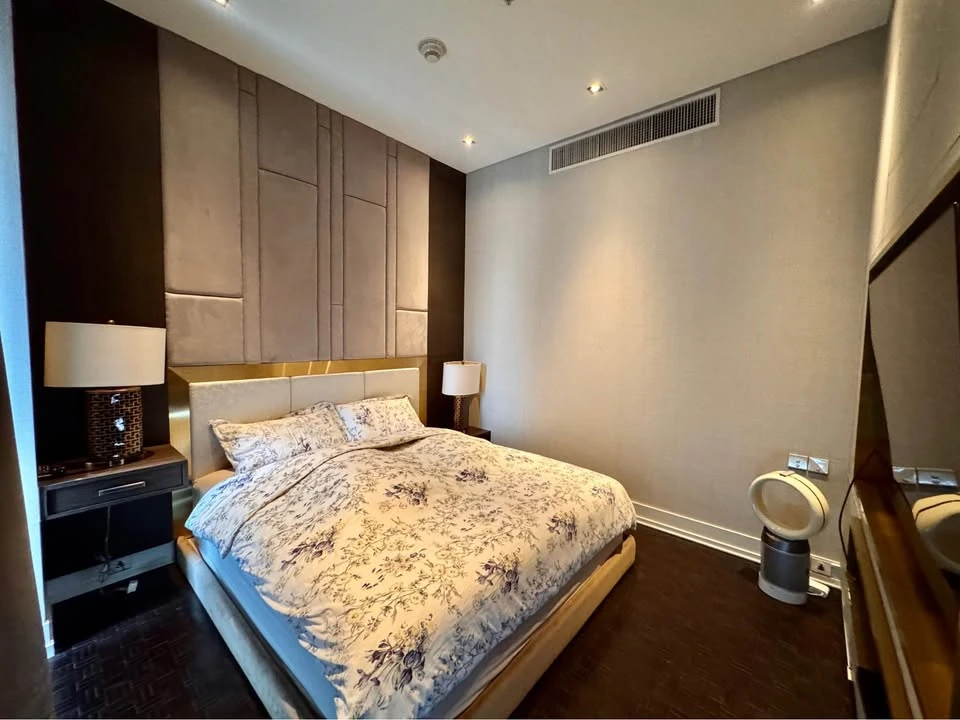 For rent: The Ritz-Carlton Residences Bangkok, ready to move in, fully furnished, spacious and comfortable, reserve now, high floor.
