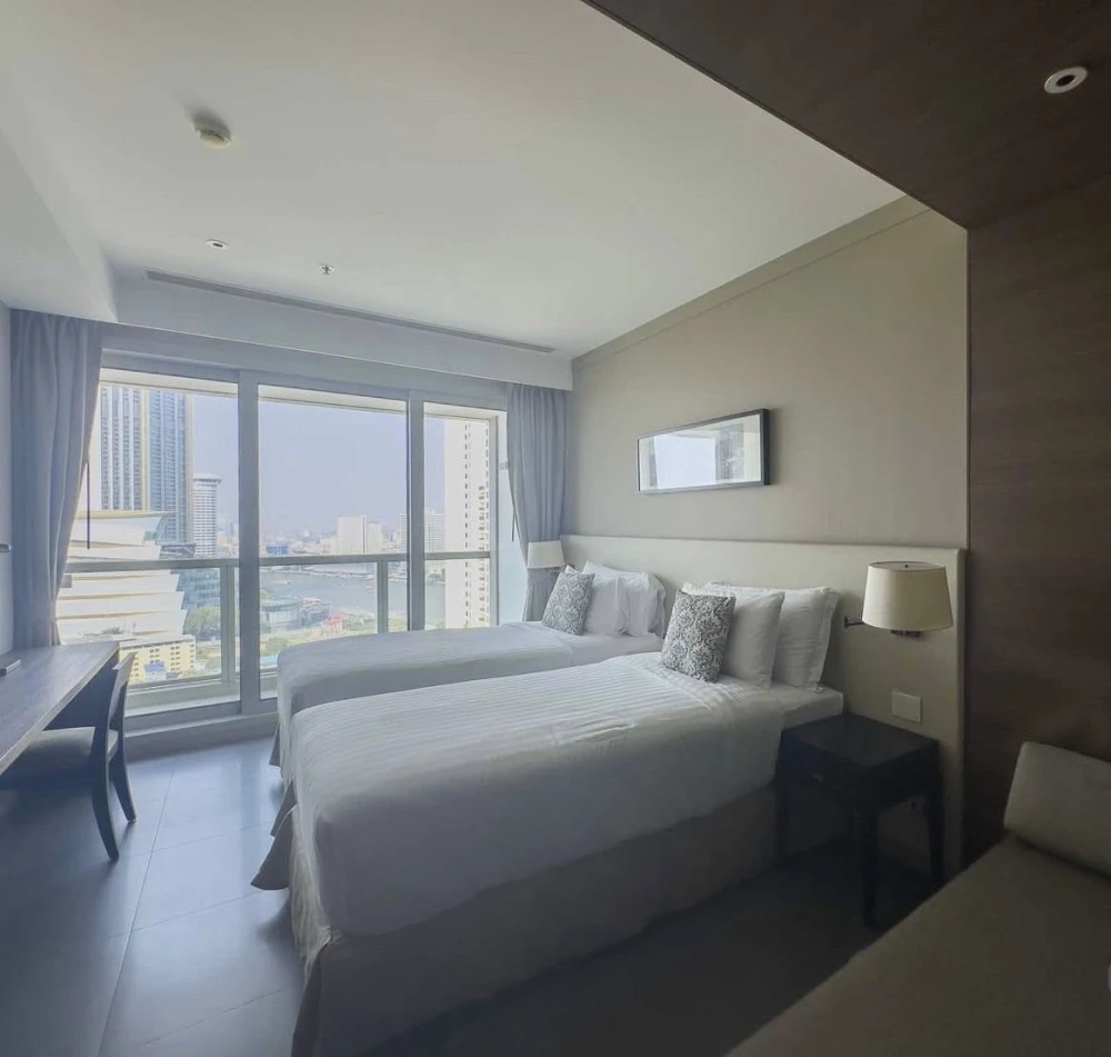 For rent: The River, 1 bedroom, 1 bathroom, spacious living area, fully furnished, beautiful view. Book now!