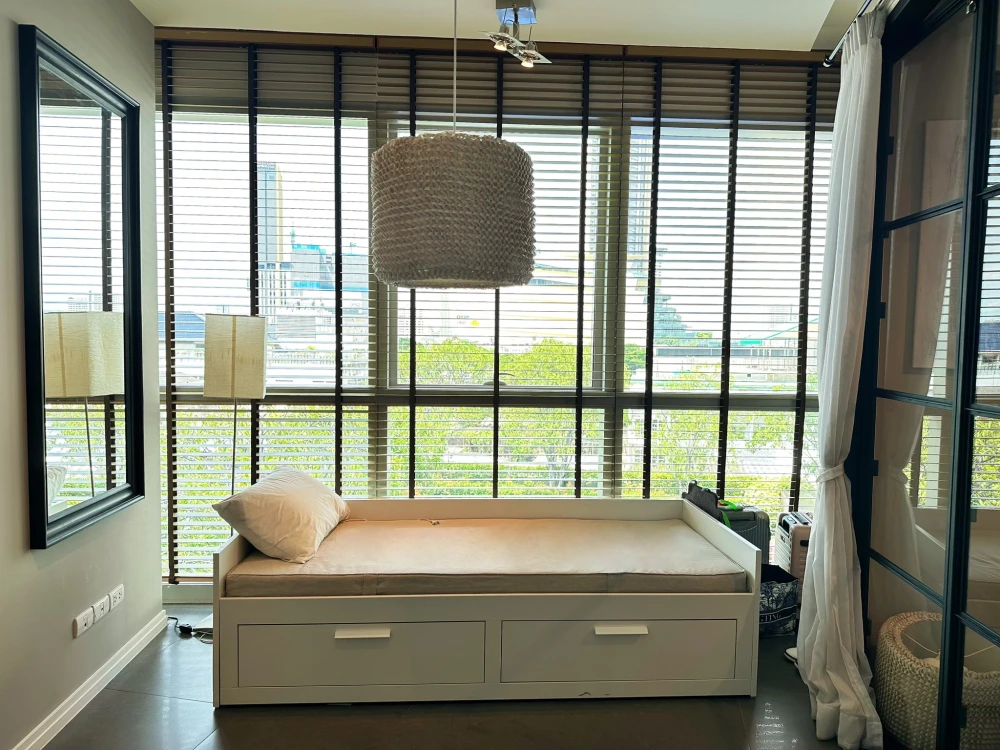 For rent: The River, spacious room, very comfortable, north-facing, fully furnished and equipped with appliances, ready to use.