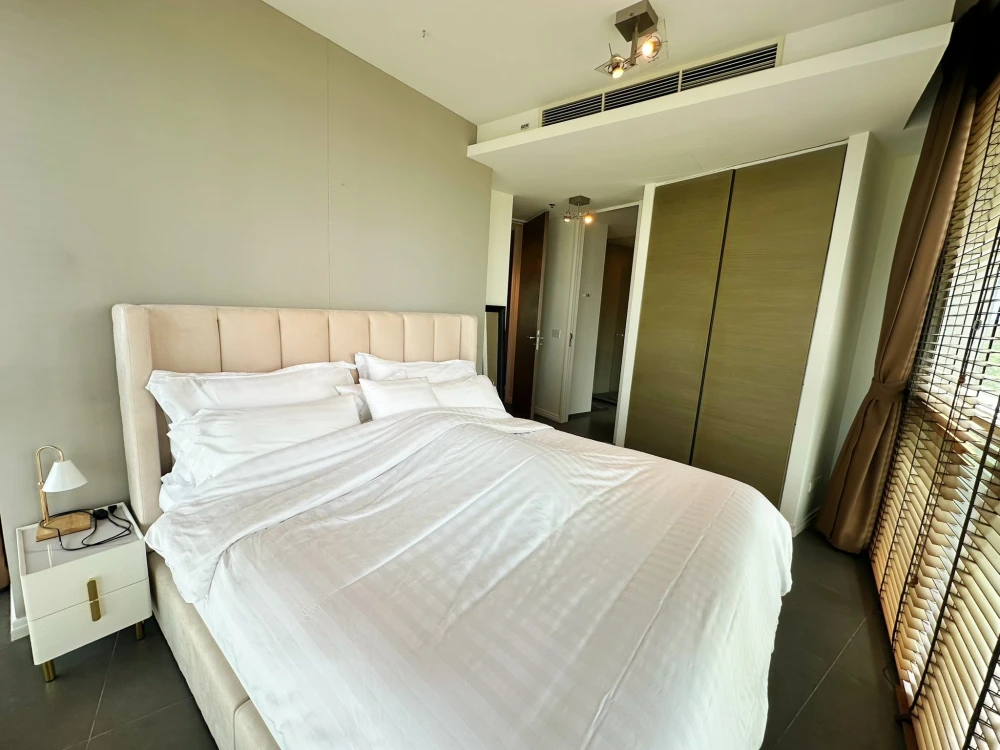 For rent: The River, spacious room, very comfortable, north-facing, fully furnished and equipped with appliances, ready to use.