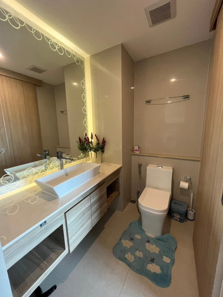 For rent: The Riviera Jomtien Pattaya, 22nd floor, sea view, fully furnished, nice to live in, reserve now.