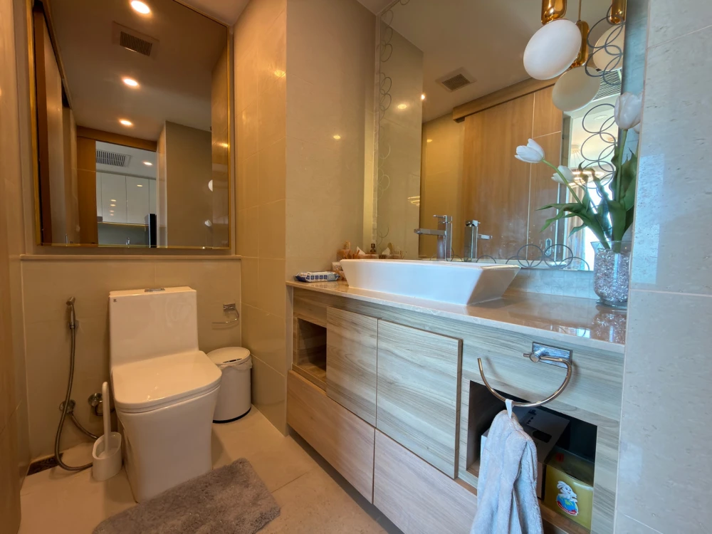 For rent: The Riviera Jomtien Pattaya, 30th floor, fully furnished, very comfortable. Book now, don't miss out!