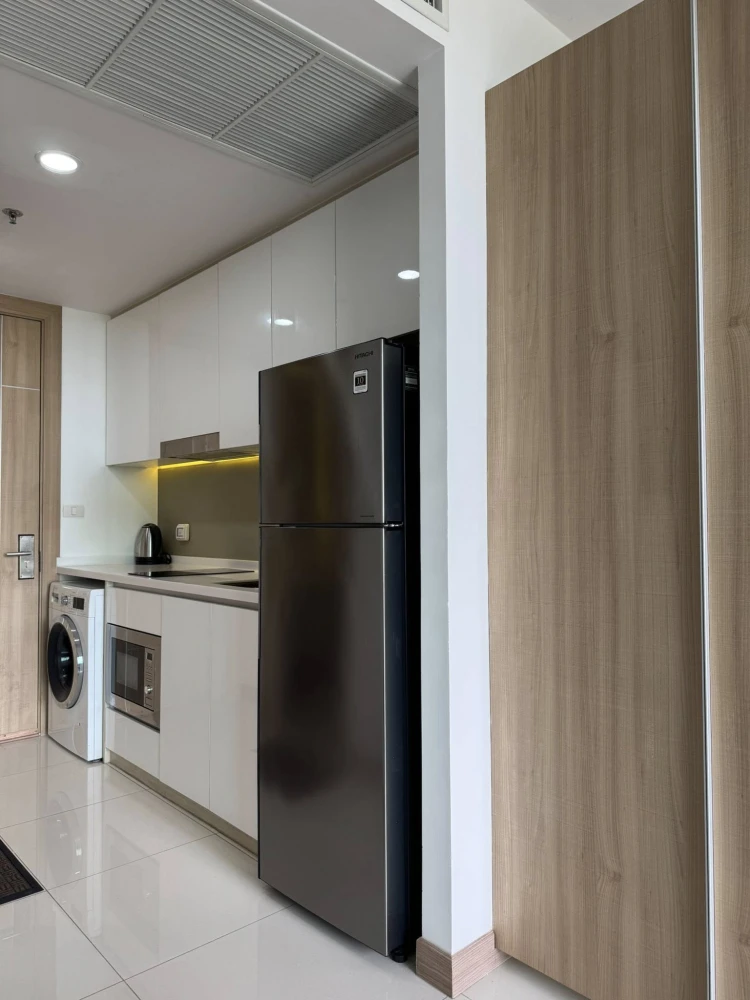 For rent: The Riviera Jomtien Pattaya, high floor room, ready to move in, spacious and comfortable room, reserve now.