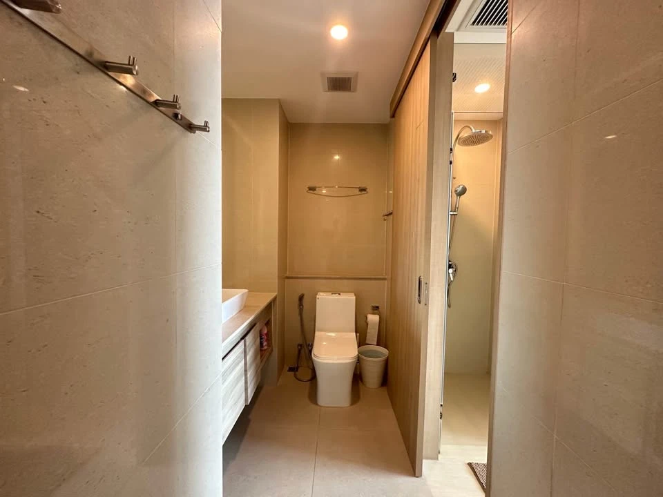 ให้เช่า The Riviera Jomtien Pattaya ห้องน่าอยู่ เฟอร์ครบ วิวทะเลสวยสุดปัง หิ้วกระเป๋าเข้าอยู่ได้เลยจ้า