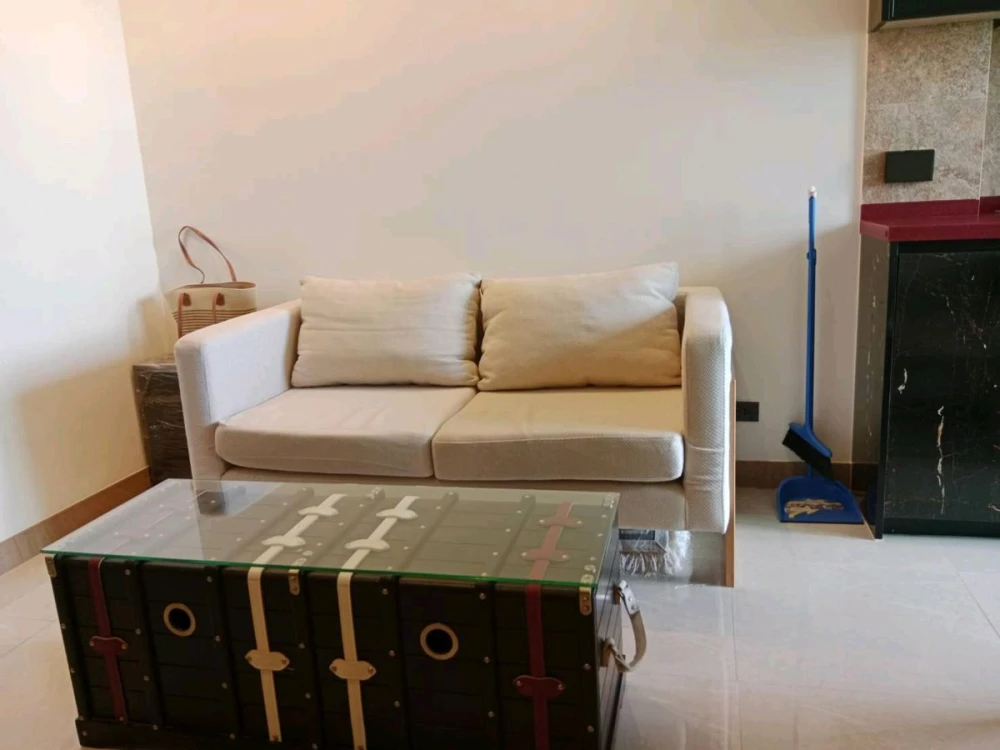 For rent: The Riviera Ocean Drive, 5th floor, fully furnished room, just bring your bag. Don't miss out!
