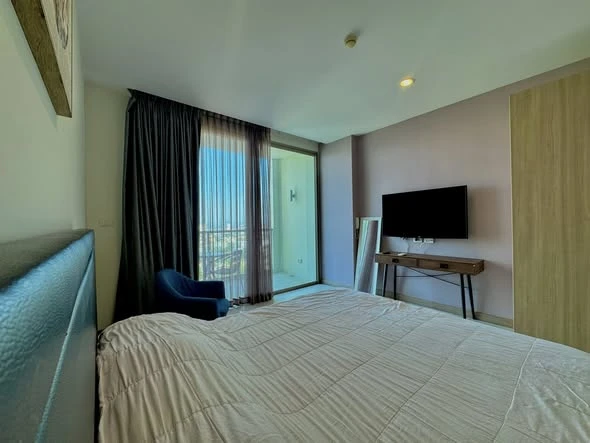 For rent: The Riviera Wong Amat Beach, 30th floor, sea view, fully furnished room, reserve now, don't miss out!