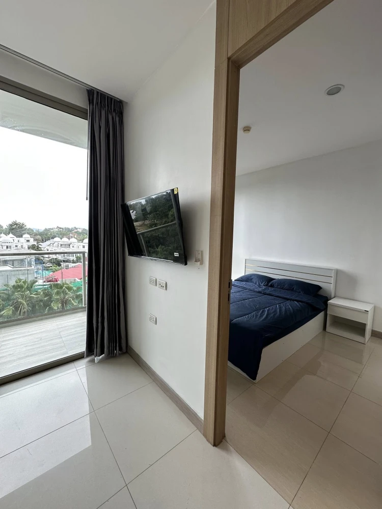 For rent: The Riviera Wongamat Beach. Lovely room with amazing amenities and stunning, unblocked views. Book now!