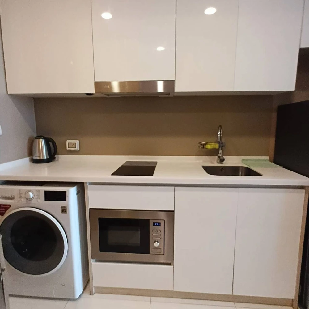 For rent: The Riviera Wongamat, ready to move in, fully furnished, pool view, hurry and book now!