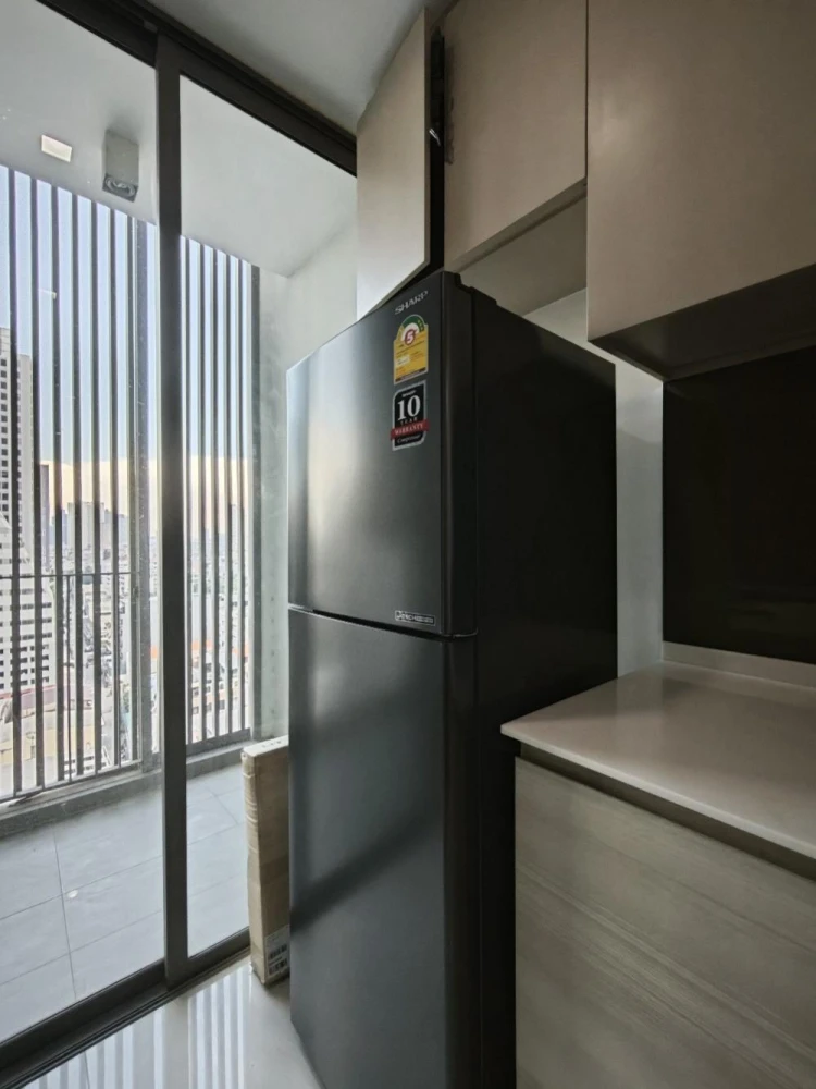 For rent: The Room BTS Wongwianyai, fully furnished, nice room, reserve now, hurry!