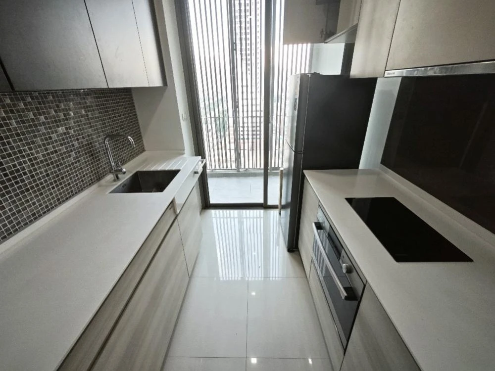 For rent: The Room BTS Wongwianyai, fully furnished, nice room, reserve now, hurry!