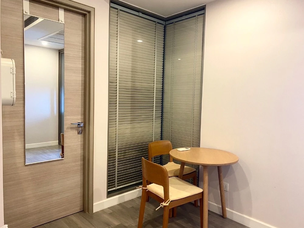 For rent: The Room Rama 4, 10th floor, nice room, fully furnished, reserve now, hurry!