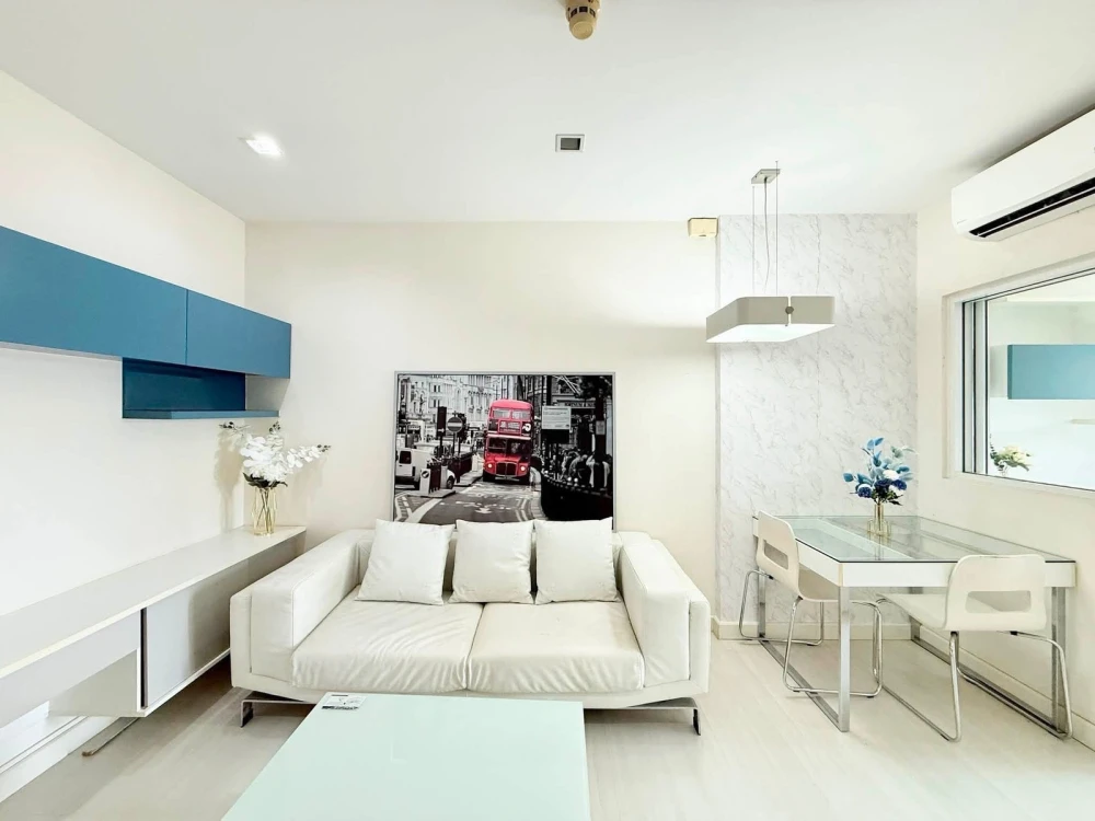 For rent: The Room Rathcada-Ladprao, 18th floor, fully furnished, very livable. Book now!