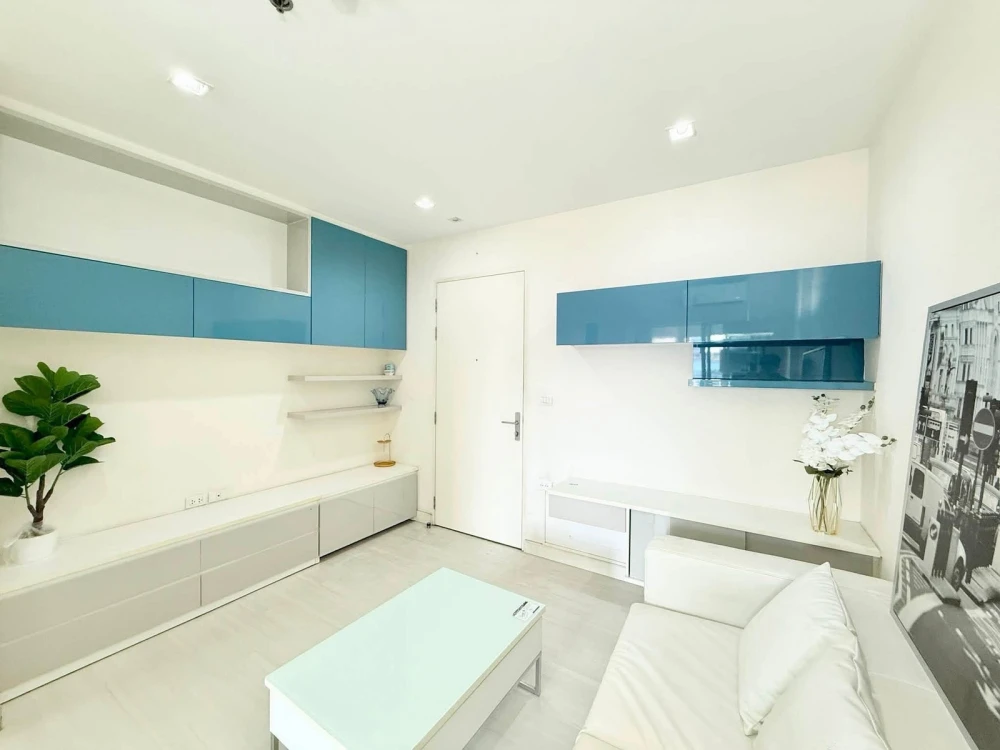For rent: The Room Rathcada-Ladprao, 18th floor, fully furnished, very livable. Book now!