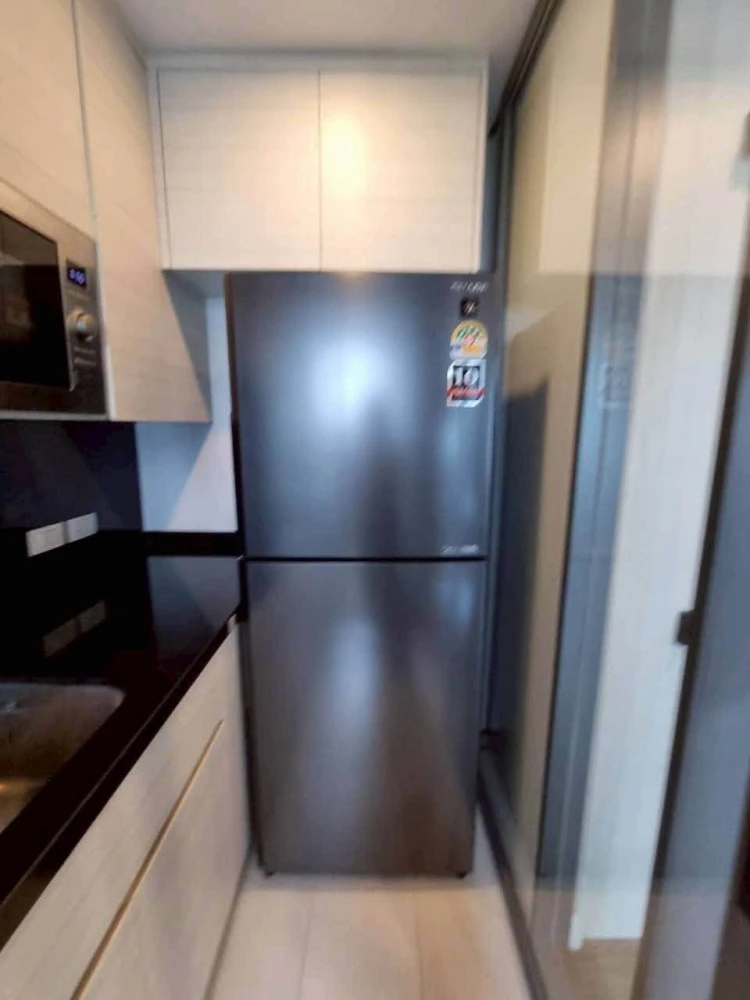 For Rent: The Room Sukhumvit 40. A unit with simple yet highly inviting decor and excellent built-in furniture. Book now!