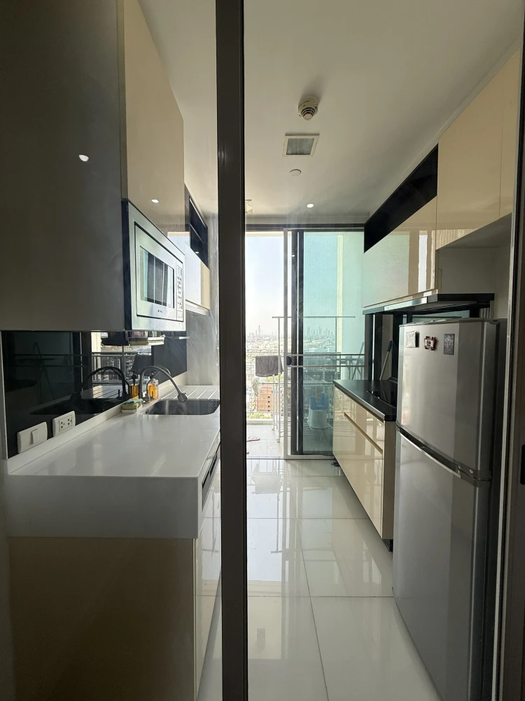 ให้เช่า The Room sukhumvit 62 ห้องชั้นสูง เฟอร์พร้อม กว้างขวางจองเลย