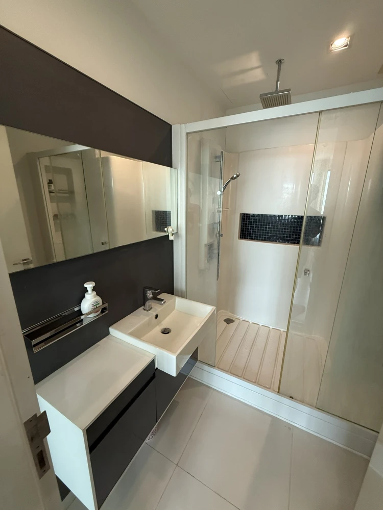 ให้เช่า The Room sukhumvit 62 ห้องชั้นสูง เฟอร์พร้อม กว้างขวางจองเลย