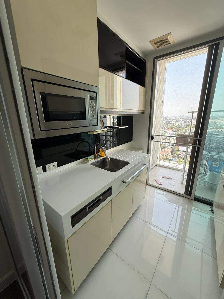 ให้เช่า The Room sukhumvit 62 ห้องชั้นสูง เฟอร์พร้อม กว้างขวางจองเลย
