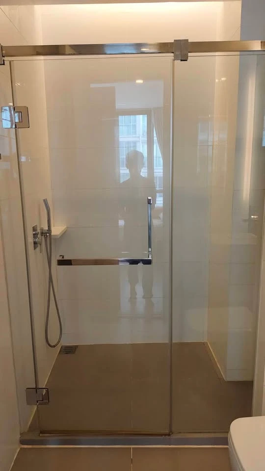 For rent: The Room Sukhumvit 69, room size 35 sq m, 16 floor, open view, beautiful room, not old, good quality furniture, must arrange.