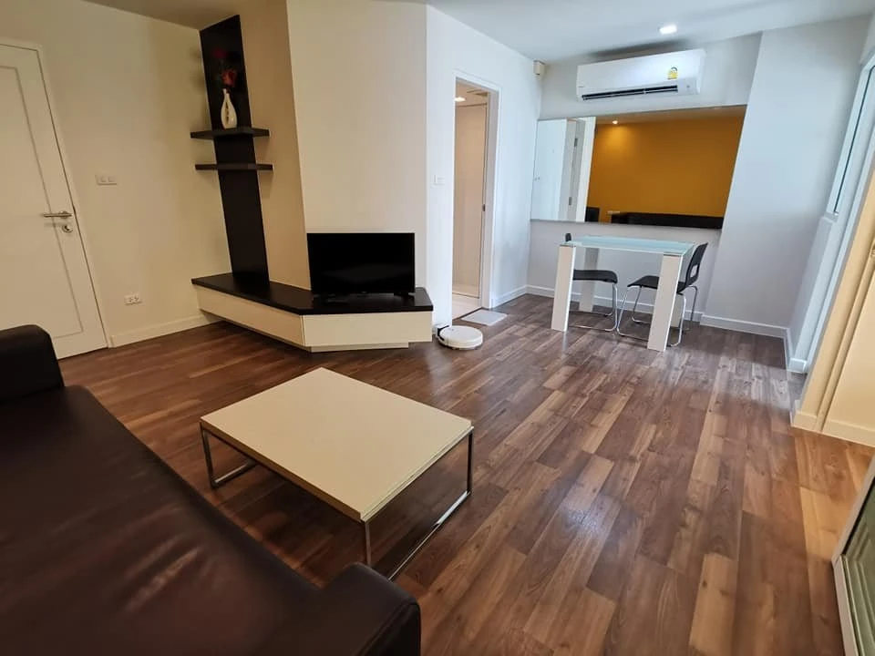 For rent: The Room Sukhumvit 79, 4th floor, fully furnished, very livable. Book now!