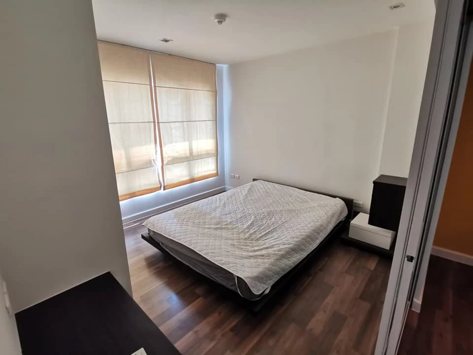 For rent: The Room Sukhumvit 79, 4th floor, fully furnished, very livable. Book now!