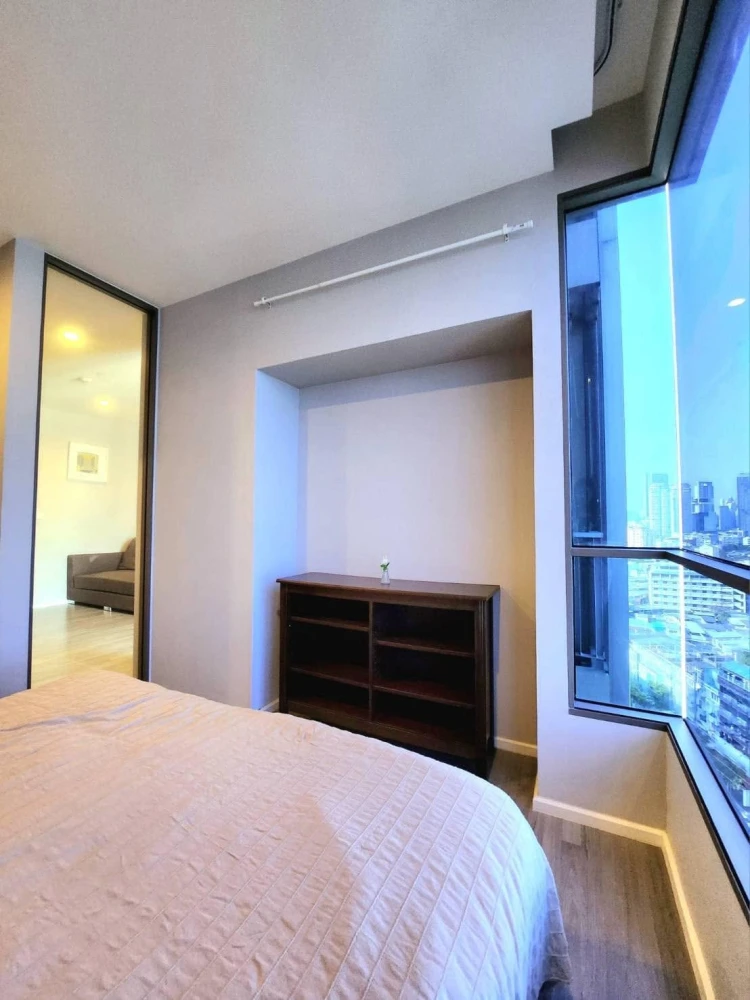 Condo for rent at The Room Sathorn-Saint Louis. Good community, clean and safe. Auspicious house number. Windows and balcony are unobstructed; you won