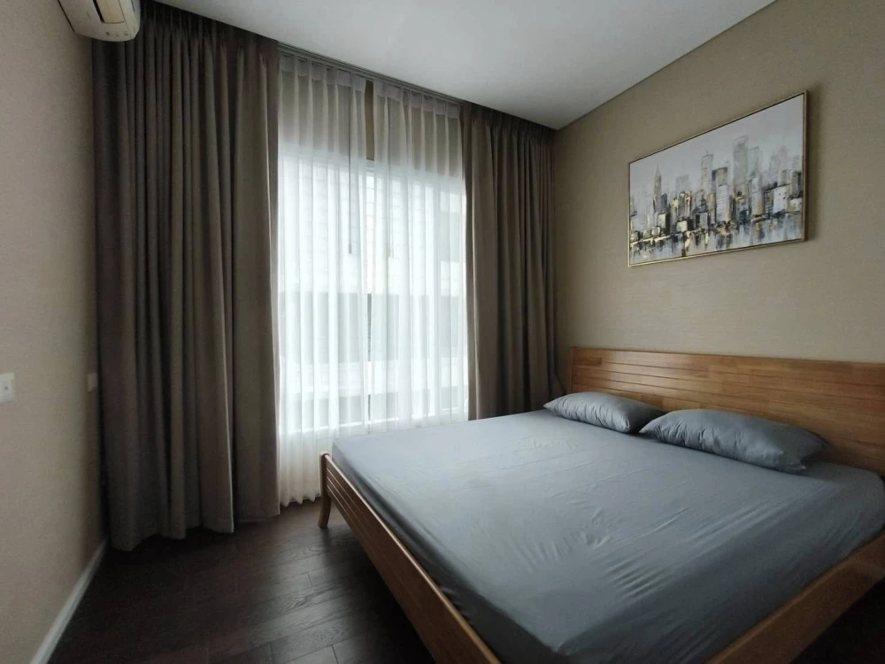 For rent: The Saint Residence, high floor room, spacious and comfortable. Reserve now.