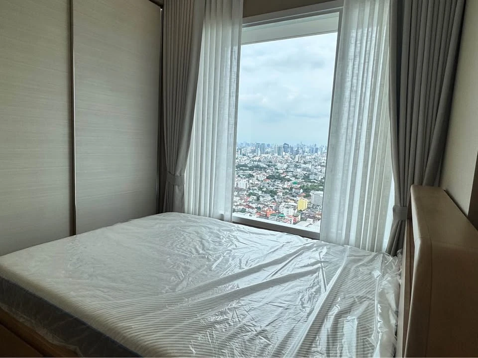 For rent: The Saint Residences, 1 bedroom, 1 bathroom, decorated in a cool color scheme, fully furnished, beautiful view, reserve now!