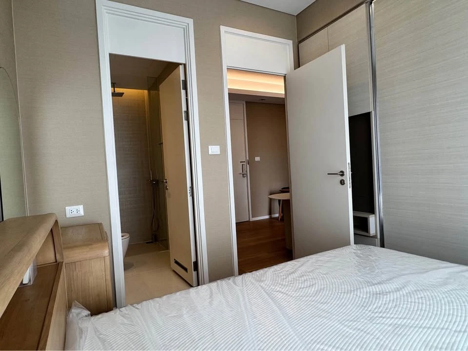 For rent: The Saint Residences, 1 bedroom, 1 bathroom, decorated in a cool color scheme, fully furnished, beautiful view, reserve now!