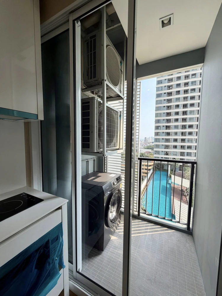 For rent: The Saint Residences, 11th floor, corner unit, fully furnished, ready to move in. Book now!