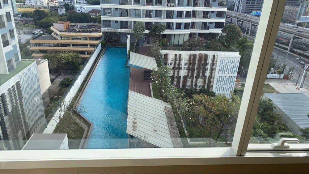 For rent: The Saint Residences, 11th floor, corner unit, fully furnished, ready to move in. Book now!